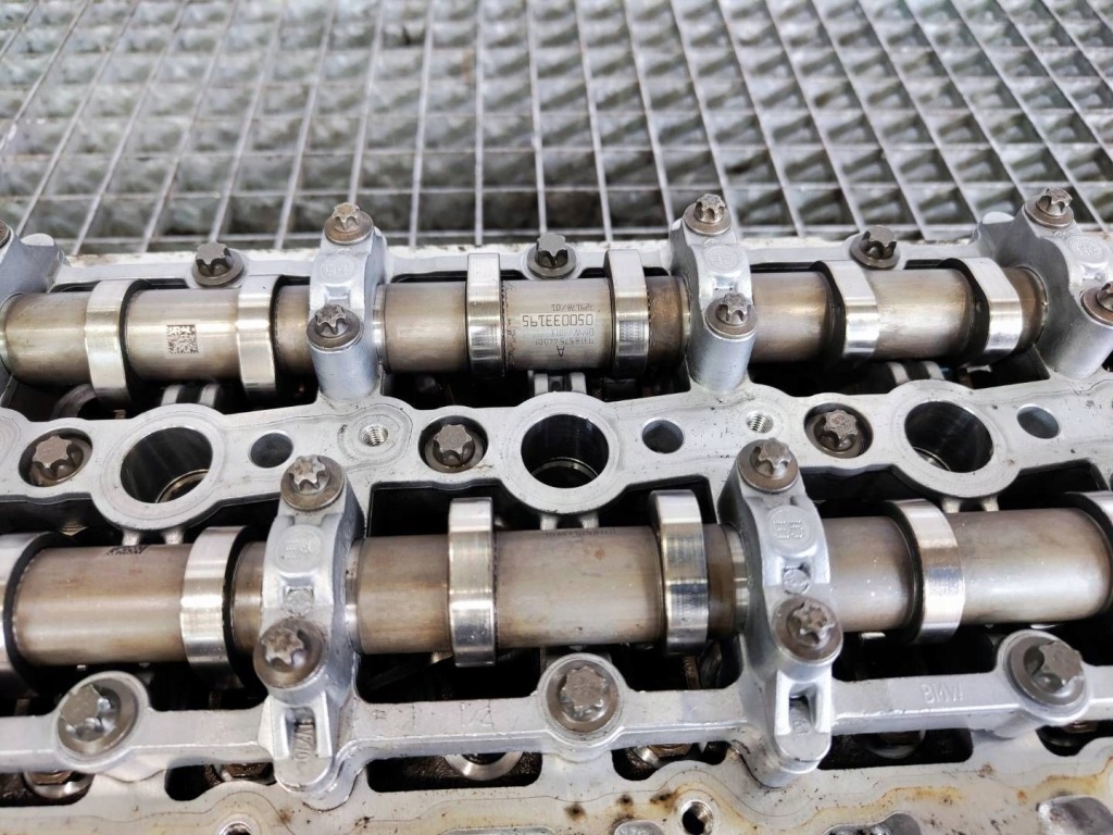 фото №6, Головка двигуна вали розподільного валу 3.0 d bmw 7 f01 n57d30a 7812929