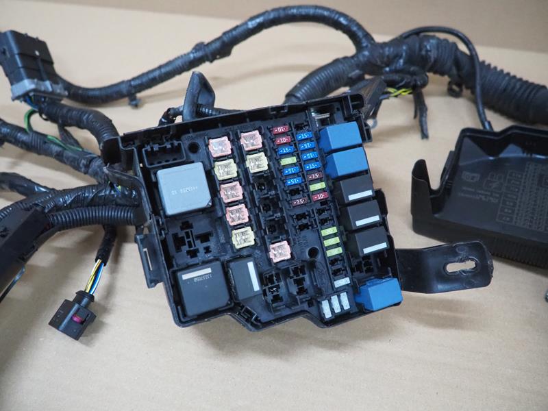 фото №7, Електропроводка джгут відсік двигуна коробка запобіжників b-max av1t14k012gld