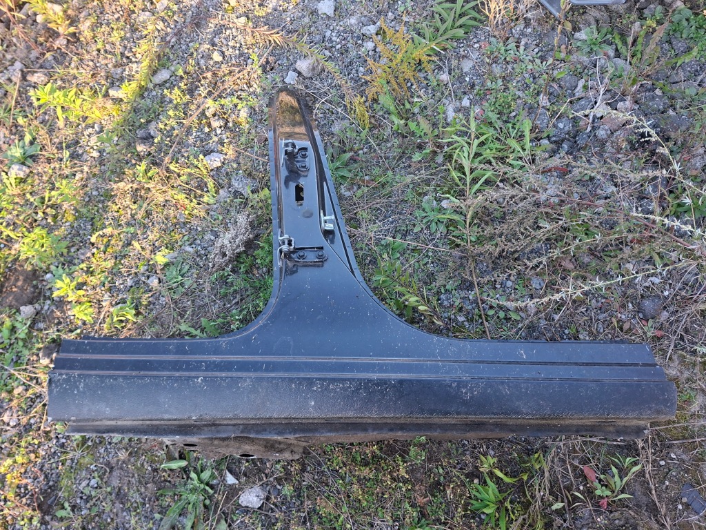 фото №1, Поріг блок двигуна середній правий opel zafira c 17r