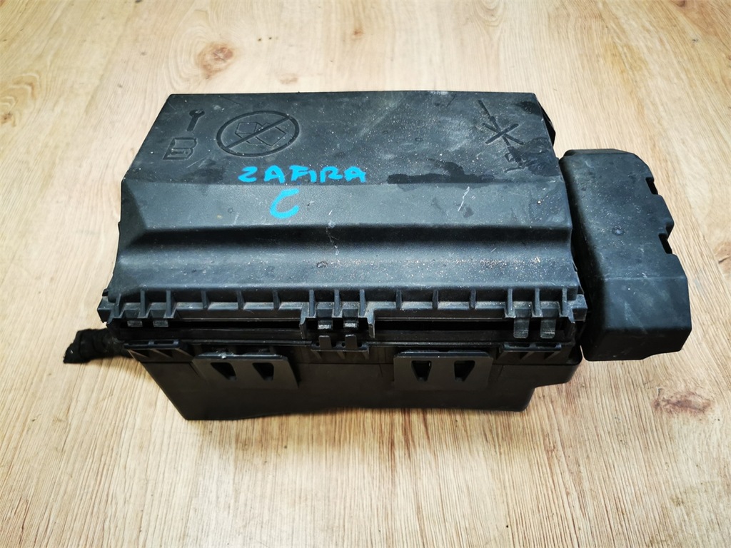фото №1, Opel zafira c 2.0 cdti коробка запобіжників