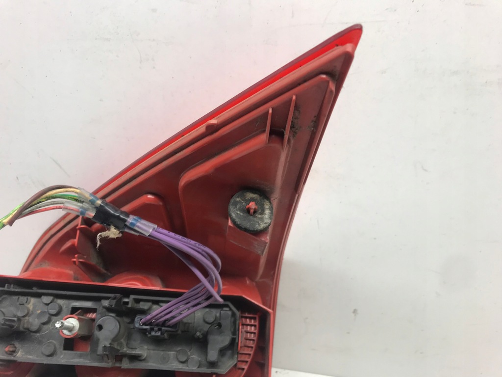 фото №9, Лампа задняя правая правый штекер вкладыш peugeot 1007 europa 9646116880