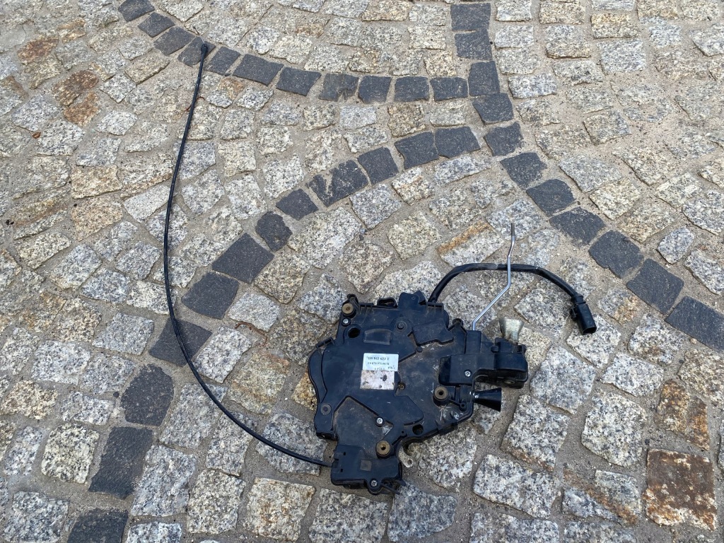 фото №1, Vw t5 multivan замок двері лівий 7h0843653t