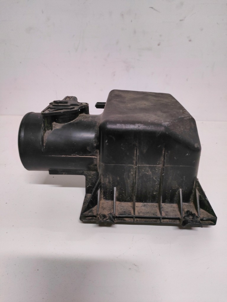 фото №8, Корпус фильтра воздуха toyota rav4 v 2.5 hybrid 17812-37040