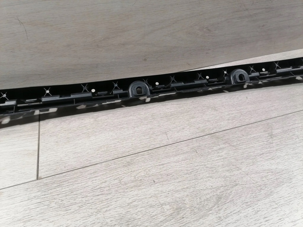 фото №9, Panamera направляющая бампер задняя 974807863