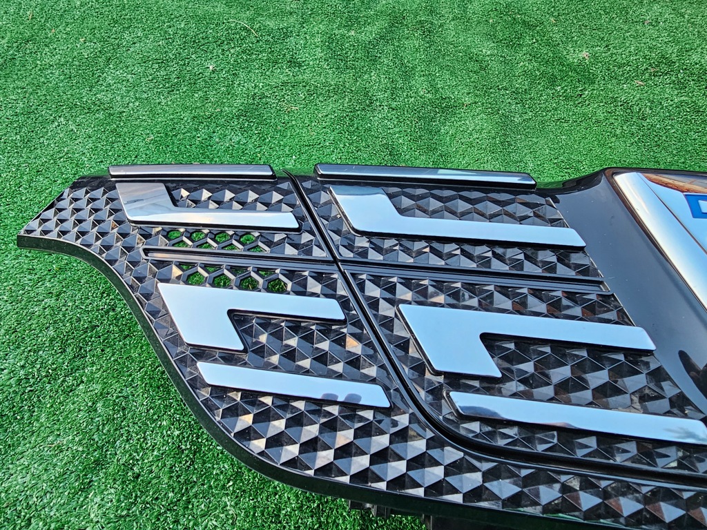 фото №7, Решётка радиатора решётка радиатора перед dacia spring 21-