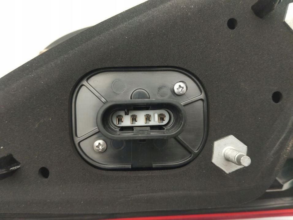 фото №8, Maserati quattroporte 2014 лампа задня 6700054520