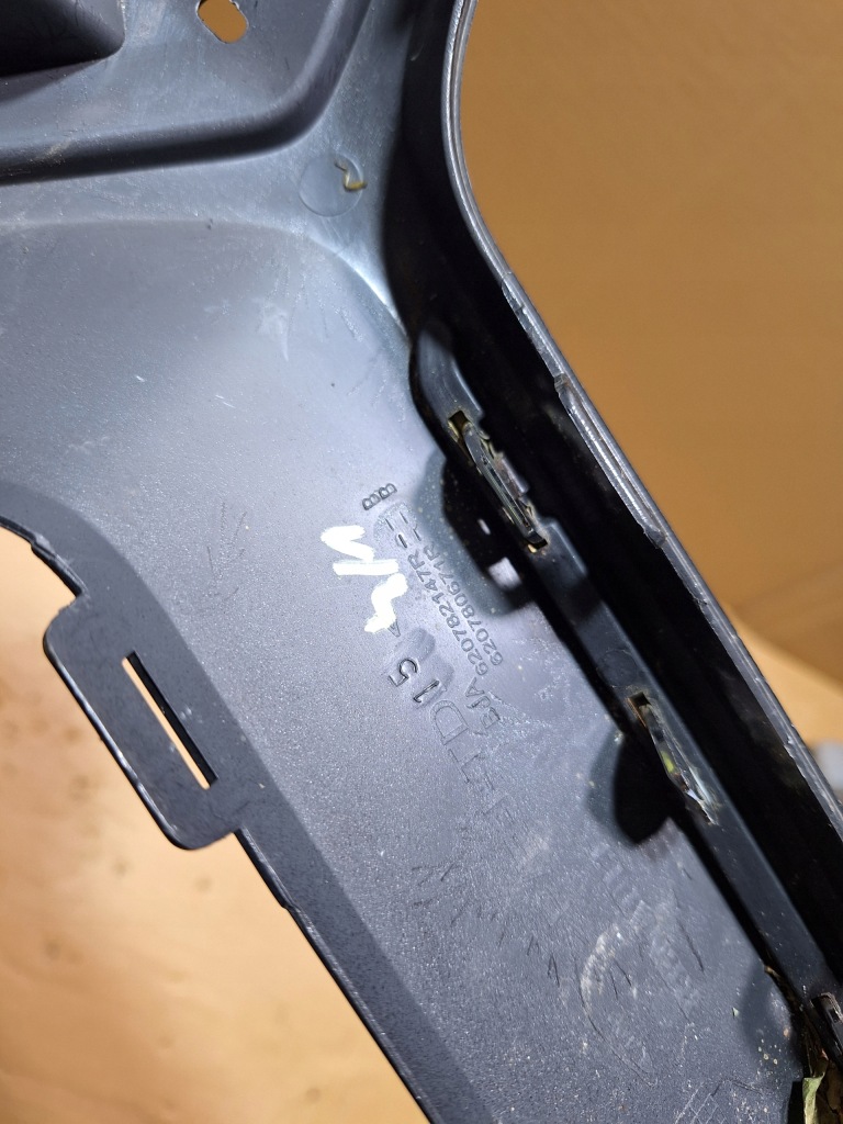 Решітка радіатора решітка радіатора renault clio v 5 620782147r Оригінал