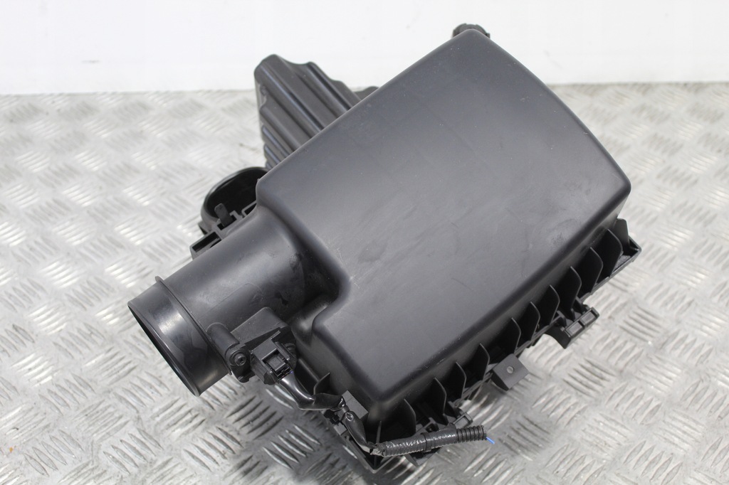 фото №1, Корпус фильтра воздуха renault alaskan 4ja1a