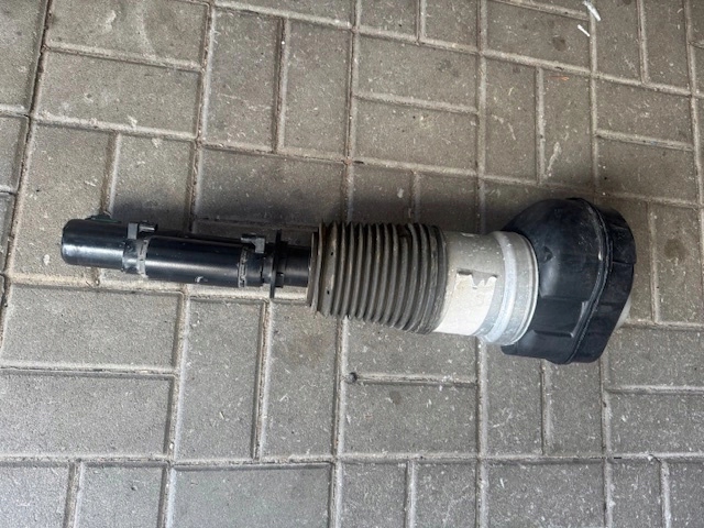 фото №6, Land rover range rover m8e2-3c286 l460 амортизатор