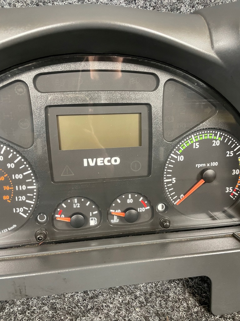 фото №5, Iveco eurocargo ii счетчик приборы панель рамка 504158813