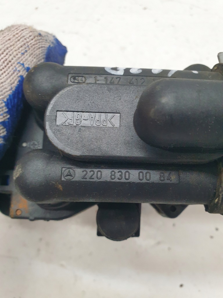 фото №6, Клапан керуючий обігрівача mercedes-benz w220 220830008