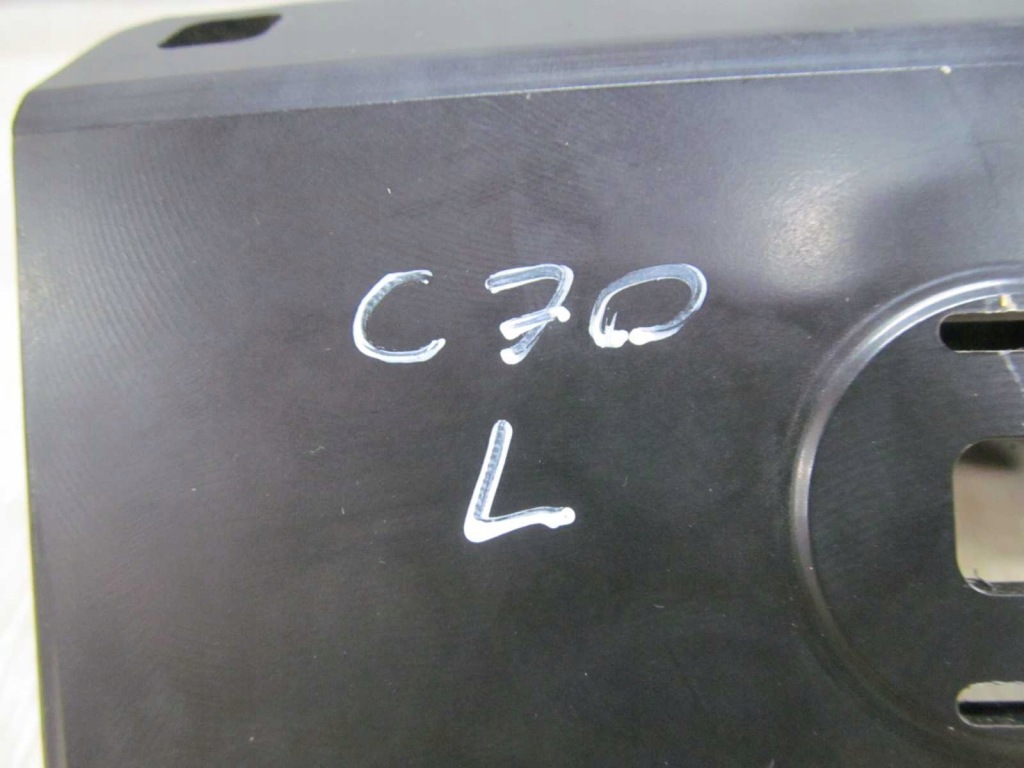 Volvo c70 06-13 замок петля засувка дах лівий в Україні