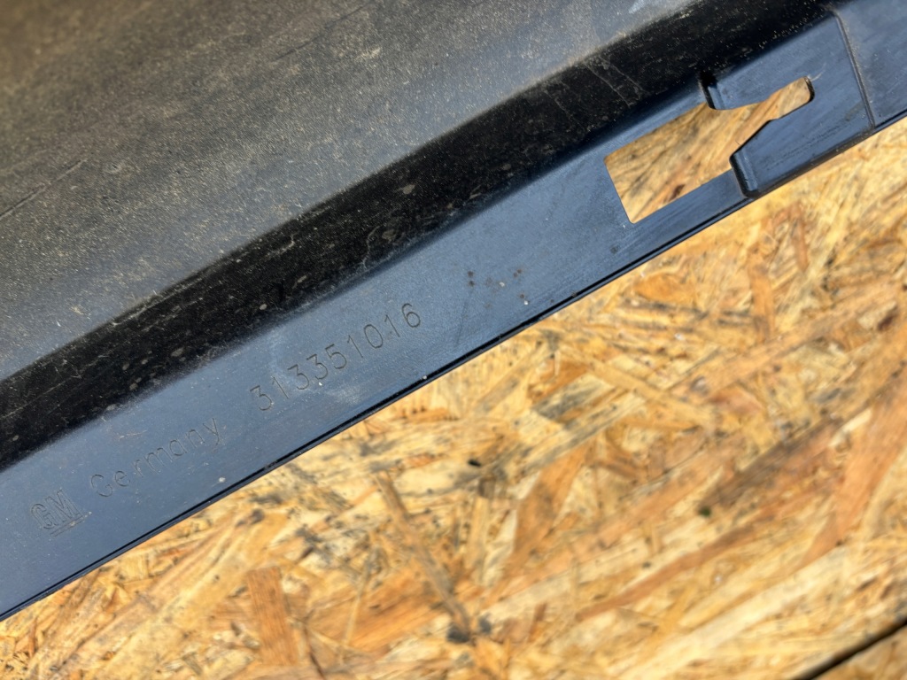 Opel insignia b opc молдинг порог правая идеальная 39132748 Киев