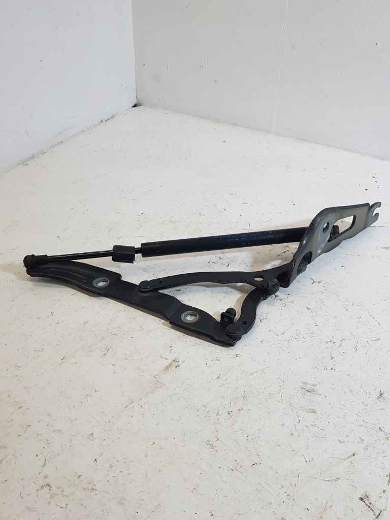 Купити Петля кришки багажника bmw e90 7060627-07