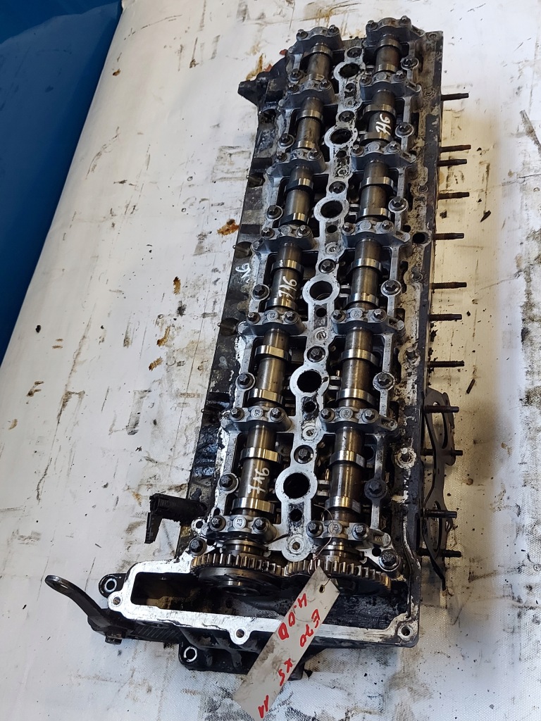 Головка bmw x5 e70 2011 r 4.0 d 780764107 Недорого