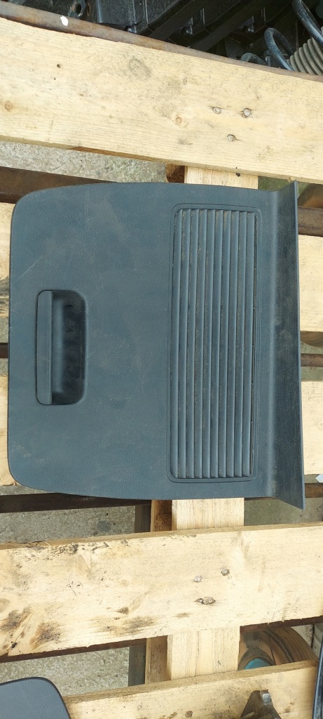 фото №2, Заглушка багажника левая ford galaxy mk3