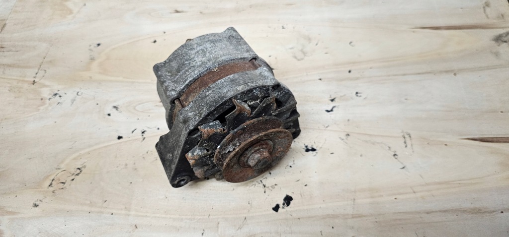 Купить Генератор mercedes w123 2.0d