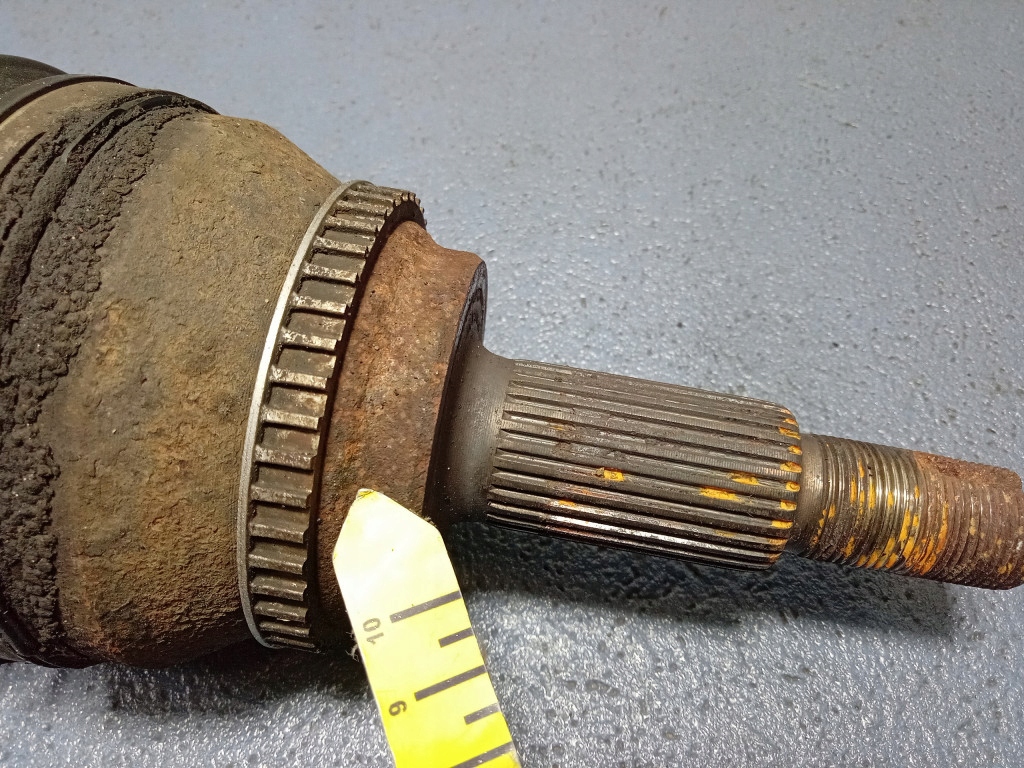 фото №5, Toyota avensis ii t25 d-cat приводной вал правая перед