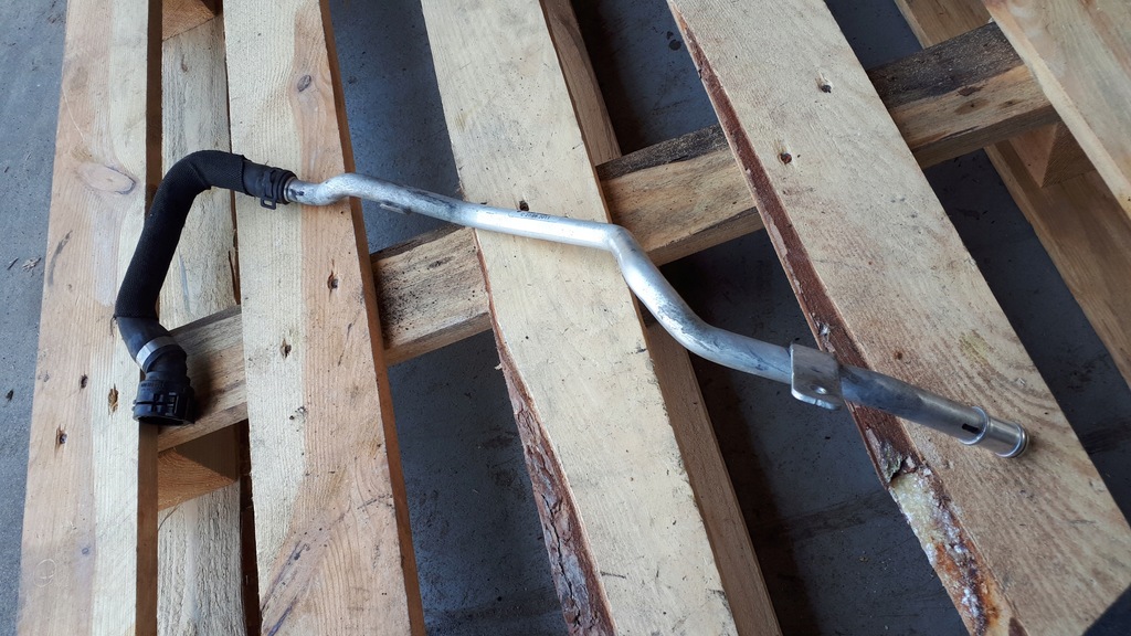 фото №1, Audi оригинальный номер 4g0819377m wąż охлаждающая жидкость двигателя