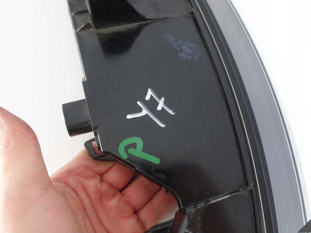 фото №10, Porsche 992 911 20- led права задня лампа