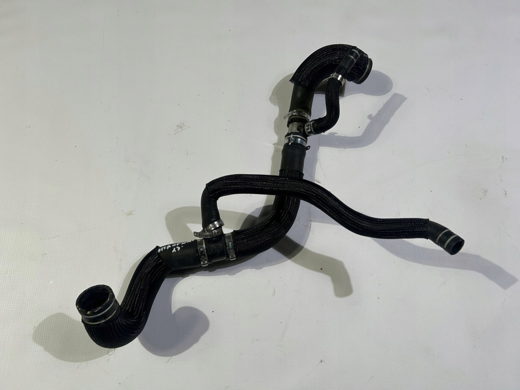 Купити Шланг патрубок трубка води водяна радіатора maserati quattroporte 2013-