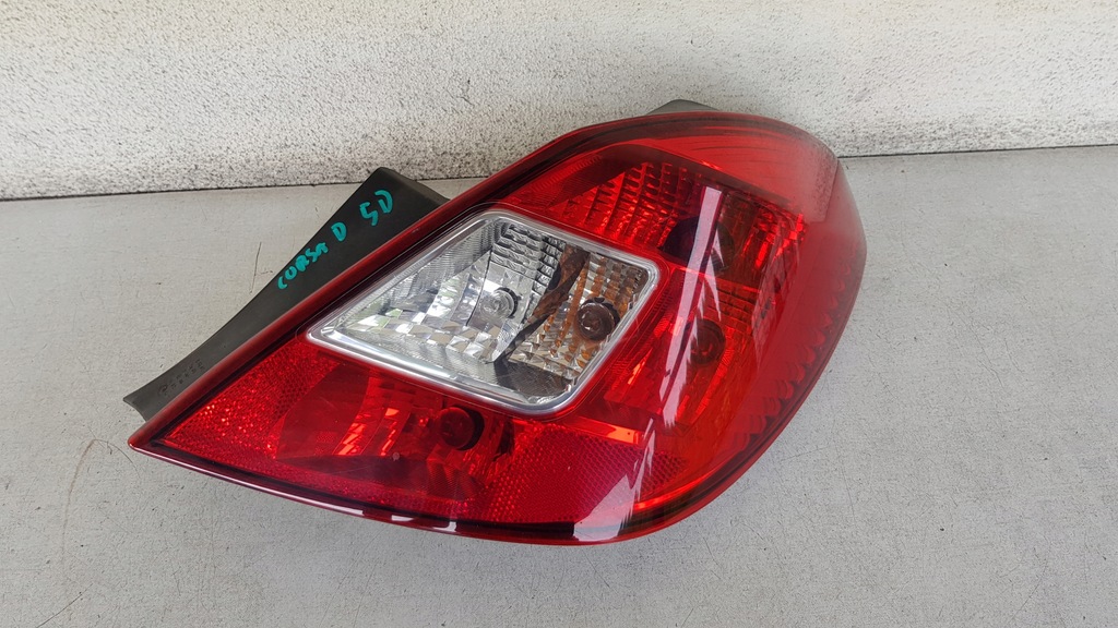 фото №1, Лампа задня задня права opel corsa d 5d