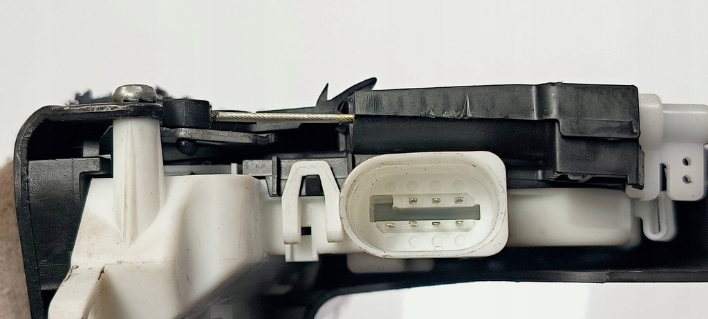 фото №5, Замок дверь lp audi a4 b9 quattro