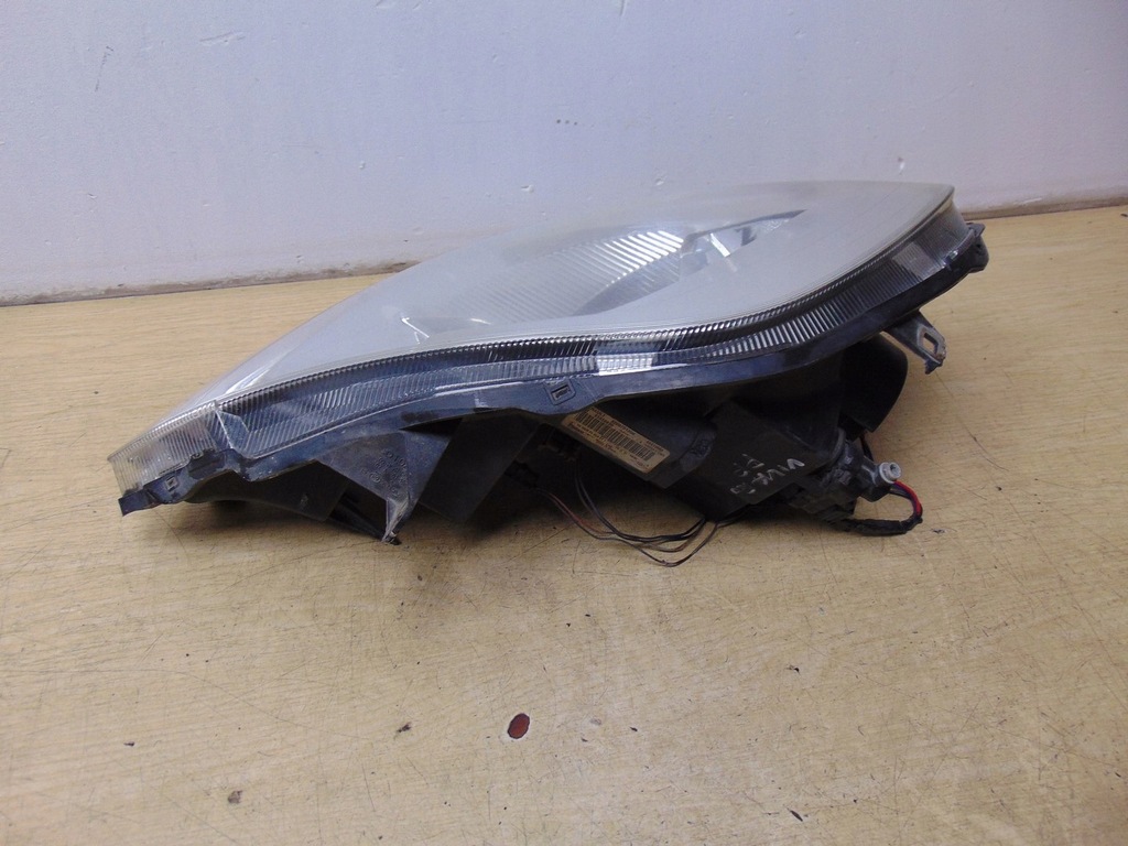 фото №7, Лампа права перед opel vivaro lift 2006- europa