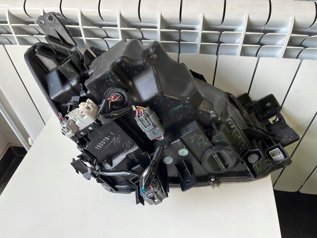 фото №7, Лампа левая передняя mazda 2 ii iii 13 pin led