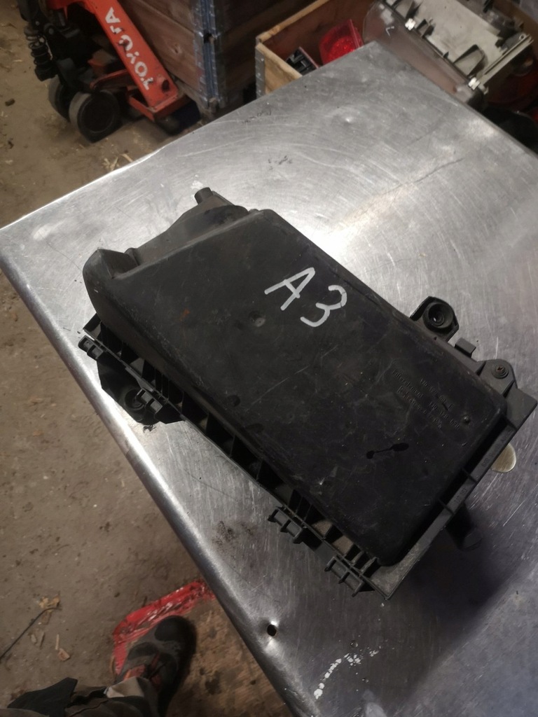 фото №1, Корпус фильтра воздуха vw bora 1