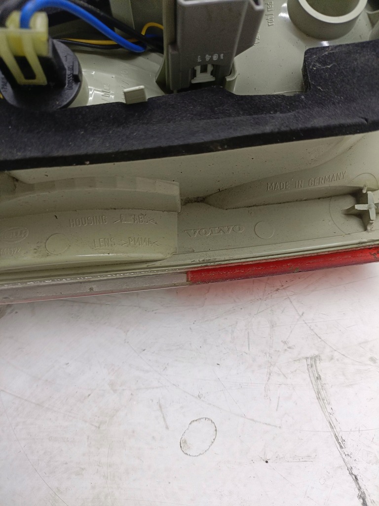 фото №8, Volvo v70 2012 задняя сторона правая лампа задняя