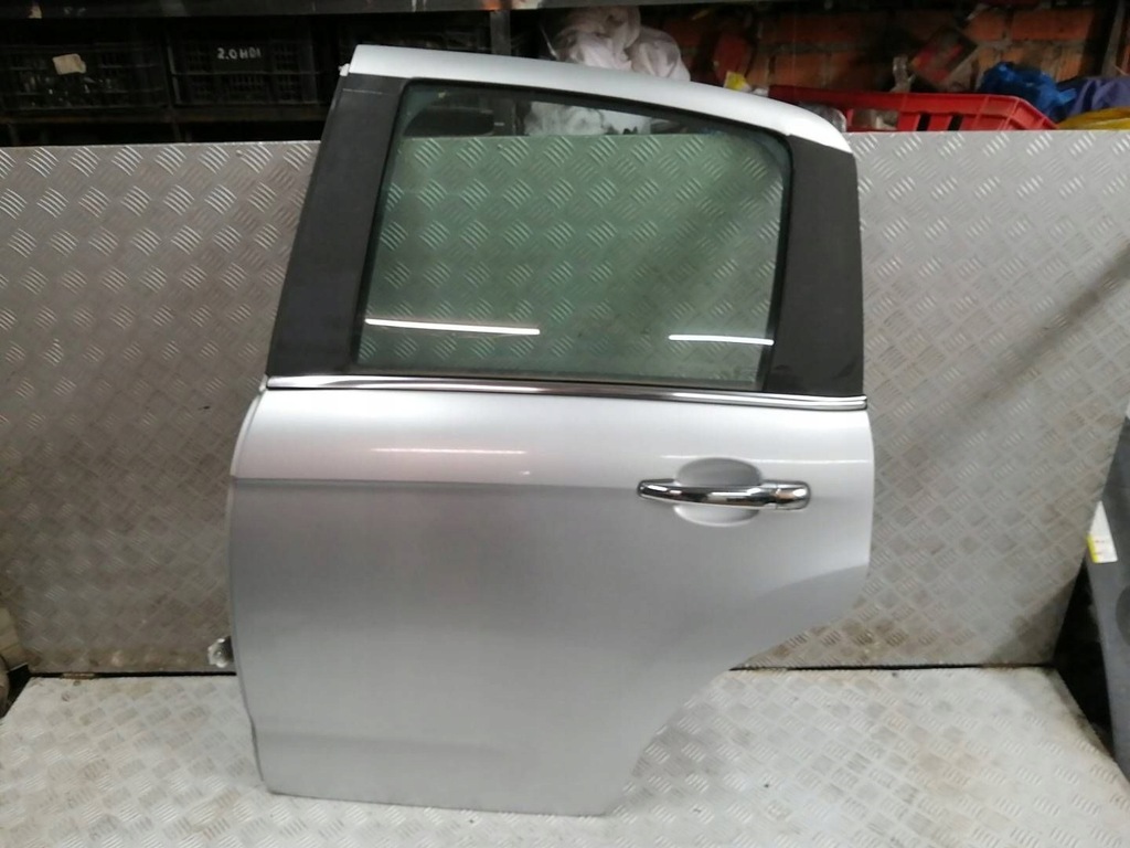 фото №1, Дверь левый задняя задние citroen c3 ii lift 10-15r ezr