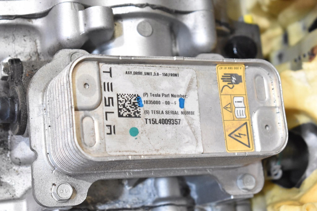 фото №7, Двигатель электрический передний 1035000-00-f tesla model s p85d awd 12-20