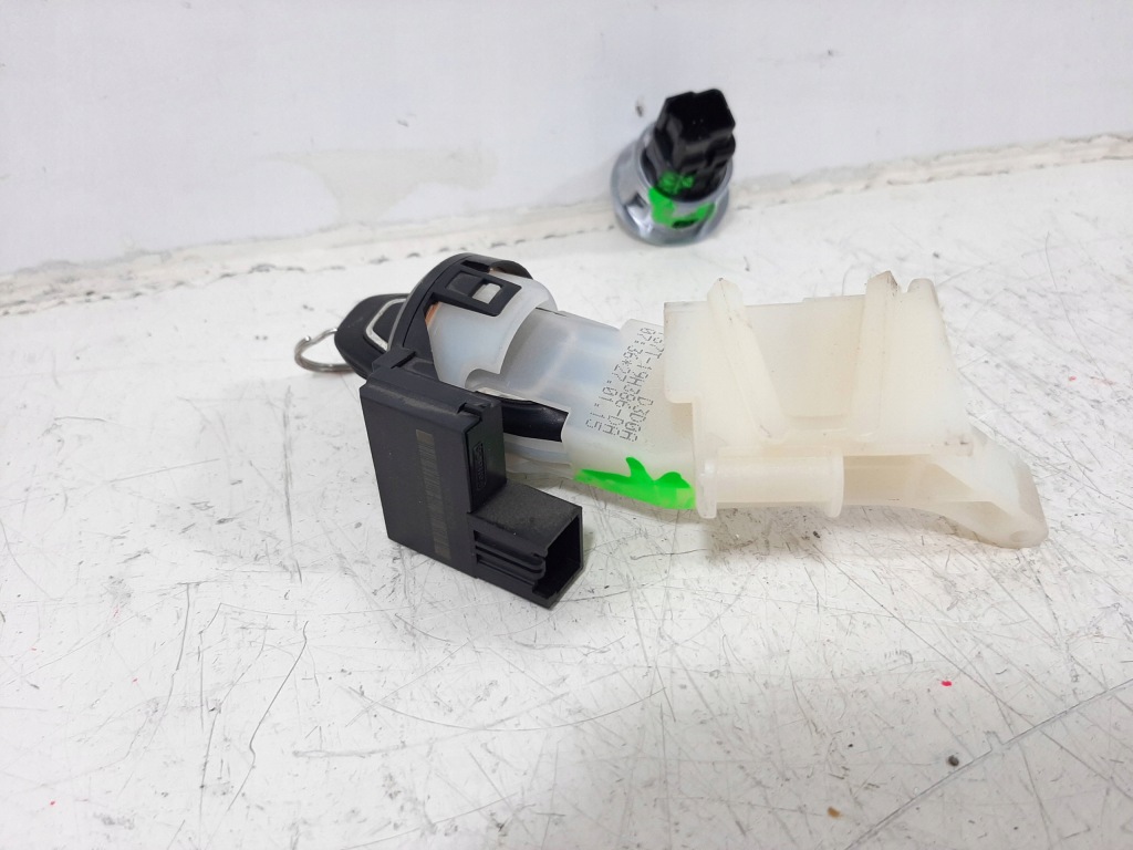 фото №10, Ford kuga mk2 2.0tdci euro6 15r замок запалювання ключ імобілайзер 7s7t-19h386-da