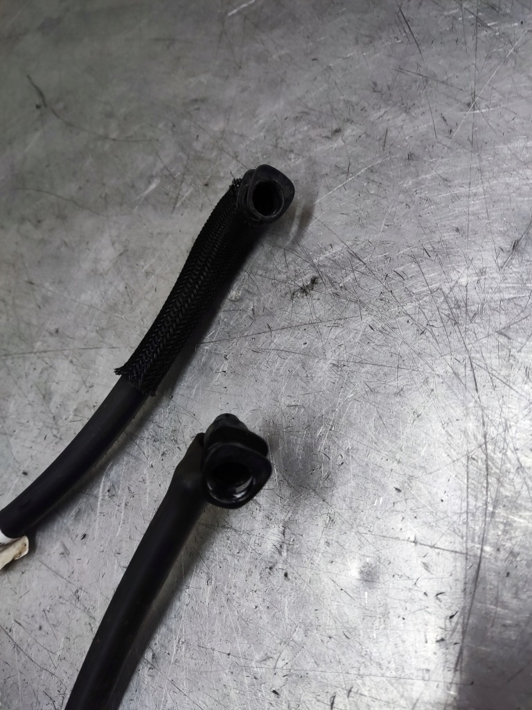 фото №5, Mercedes w204 lift пабтрубок  омывателя лампа a2048602592