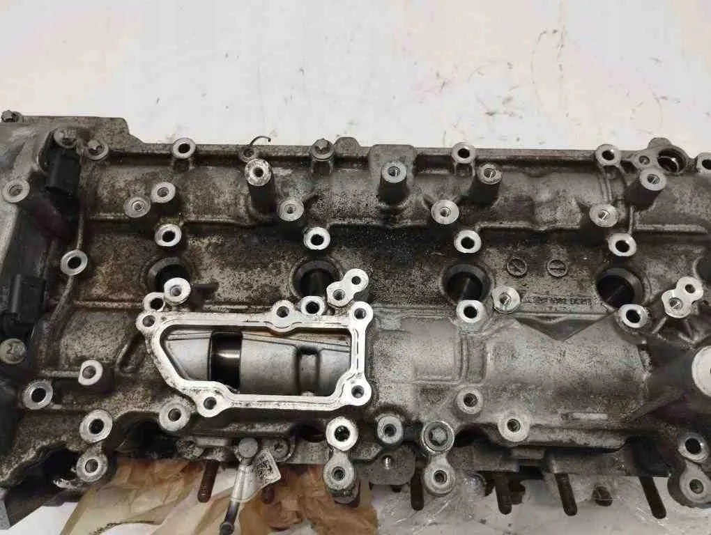 фото №13, Головка двигуна mercedes-benz c w205 a1770107700 4.0l бензиновий 2015