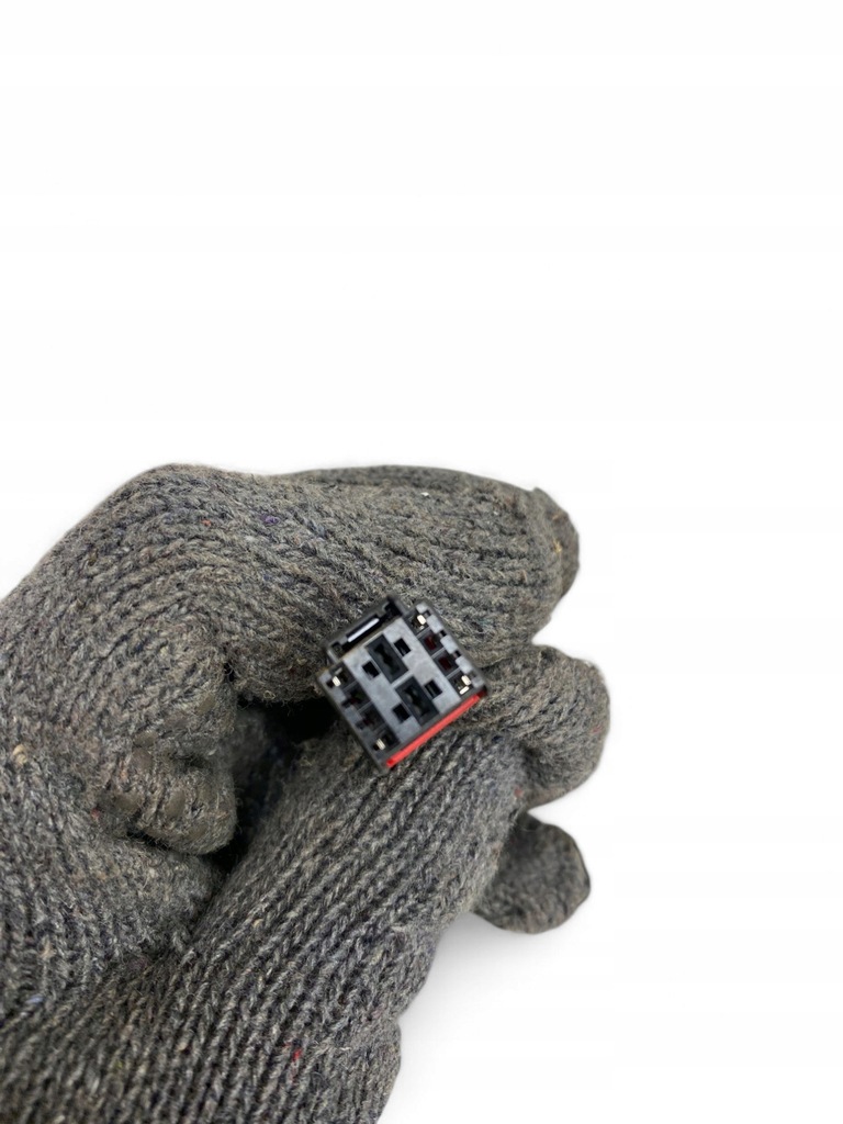 фото №6, Porsche macan 95b 2018 амортизатор крышки задний багажника