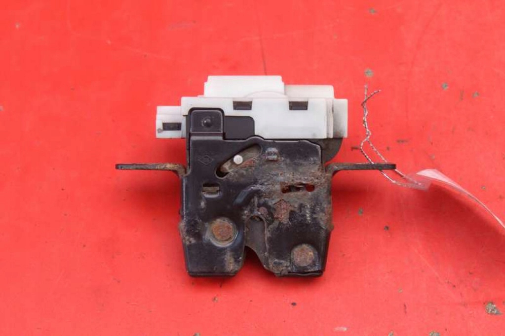 фото №1, Замок крышки задняя багажника 8200076240e renault megane grand scenic ii 03-06