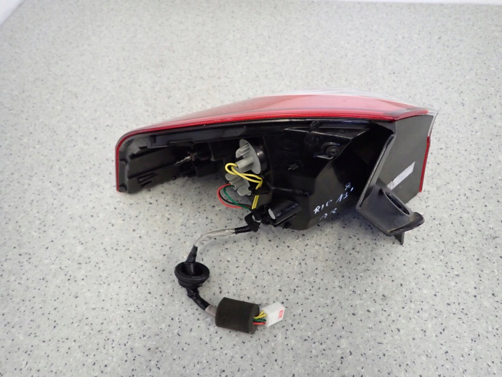 фото №8, Kia rio iii 11-14 лампа задняя правая europa