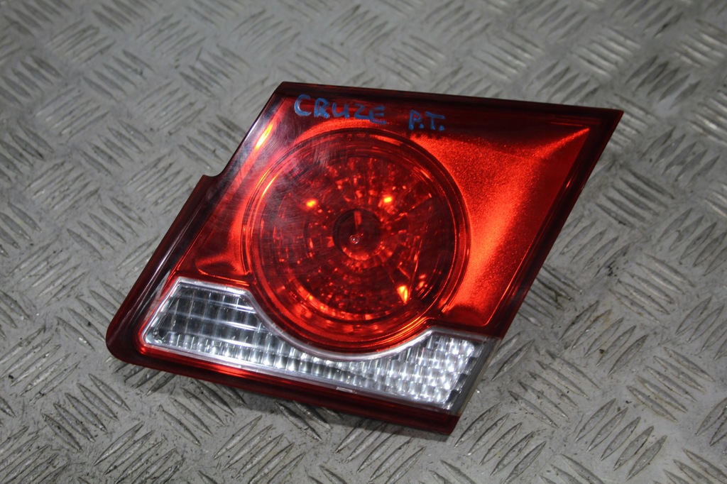 фото №1, Лампа кришки правий задня chevrolet cruze