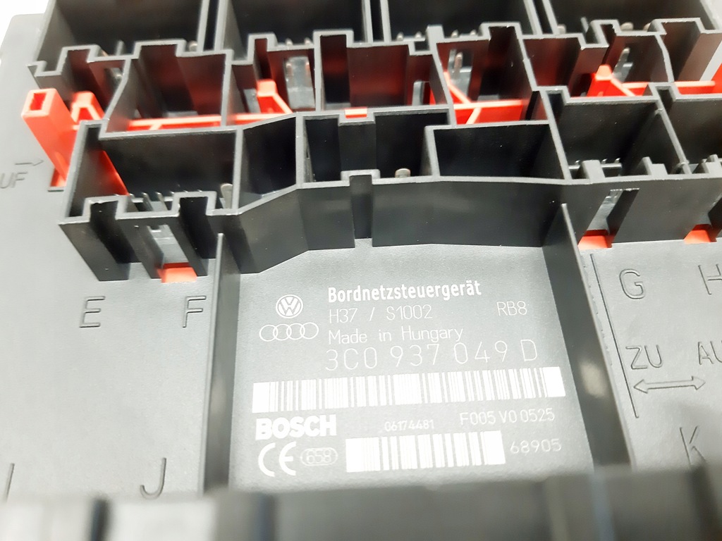фото №4, Vw golf v plus 1.6 fsi блок управления блок управления бортовой сетью 3c0937049d
