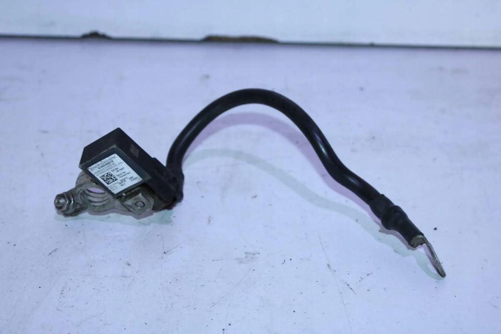 Купить Клемма минусовая аккумулятор mercedes w204