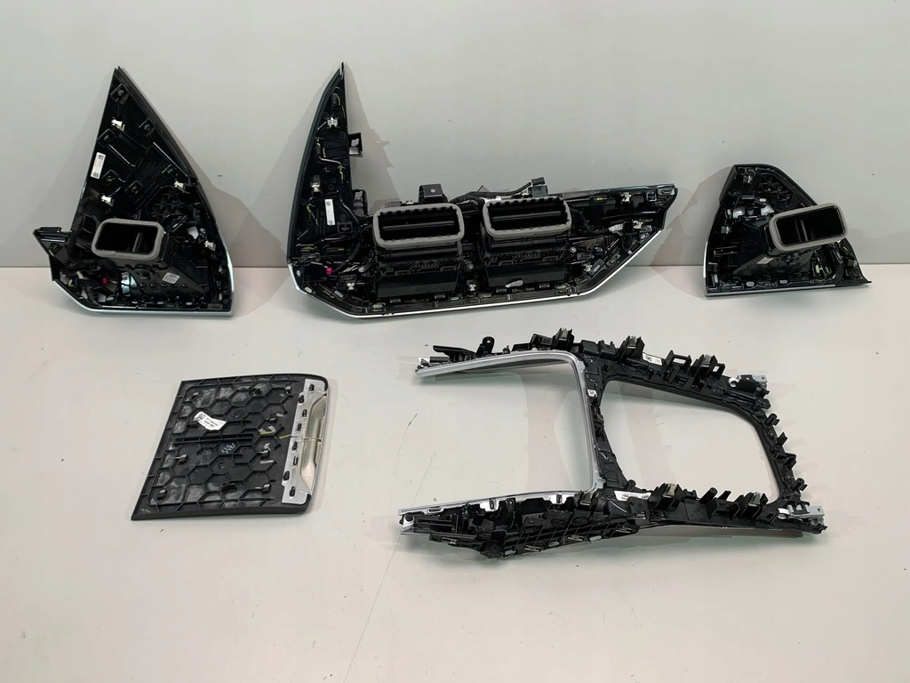 фото №9, Bmw xm g09 накладки декоры панели карбон europa