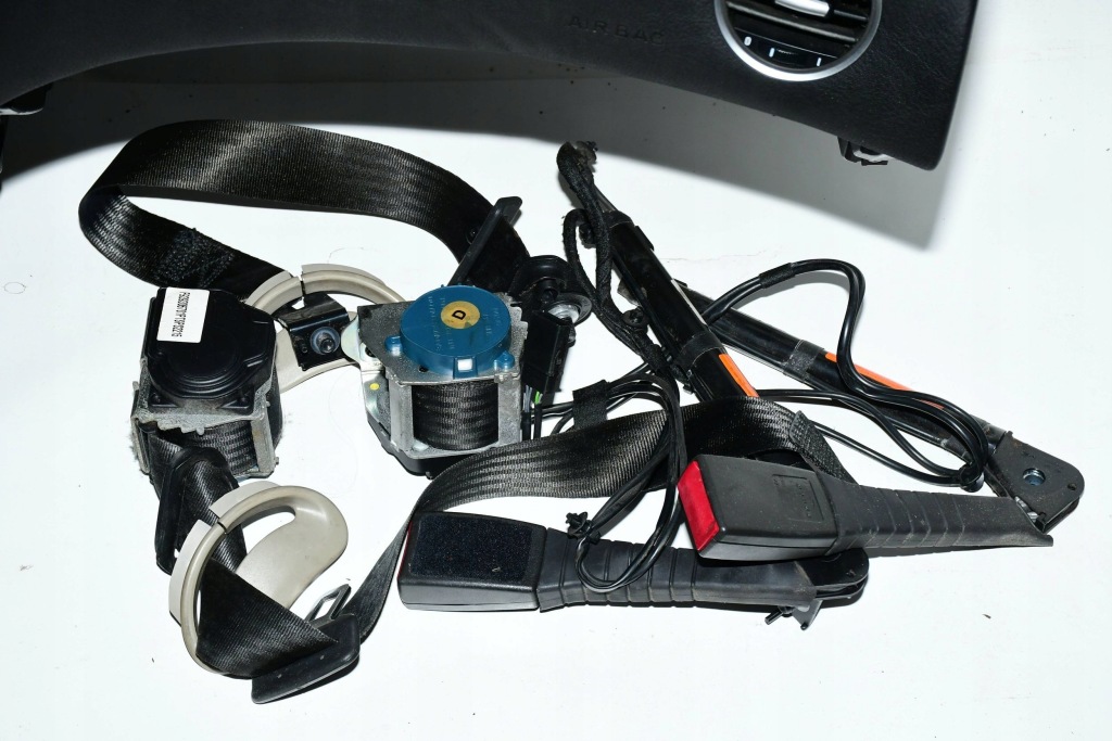 Панель  подушка безопасности подушки безопасности ремни коленная подушка безопасности alfa romeo 159 Оригинал