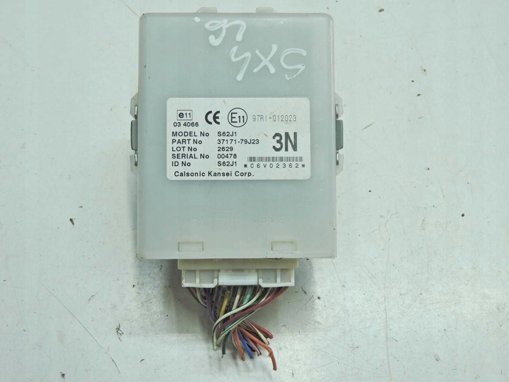 Купити Suzuki sx4 10-13 рестайлінг  модуль замка 37171-79j23
