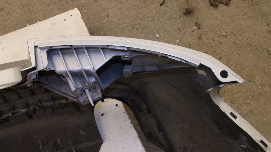 Бампер задній задня audi a5 8t8 сріблястий bez номера Ціна