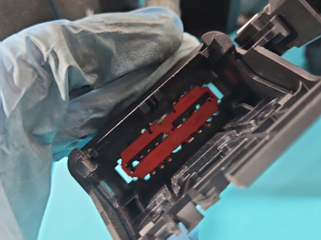 фото №10, Подлокотник туннель ford c-max ii mk2 bd25954 b0397