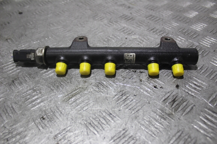 фото №1, Молдинг упорскування peugeot partner ii lift 1.6hdi