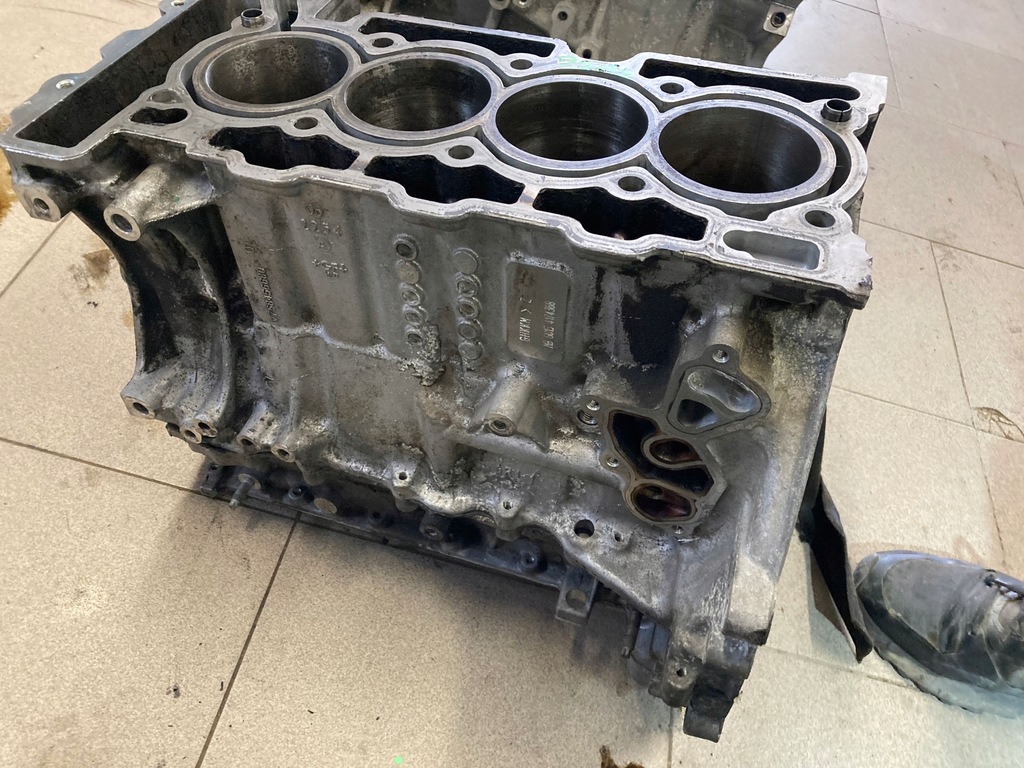 фото №8, Блок двигателя v758456680 mb gu15 n18b16a bmw 1.6 turbo