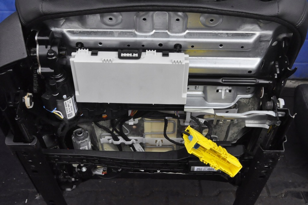 фото №7, Bmw 4 f36 gran coupe сиденья кожа подогрев sportsize